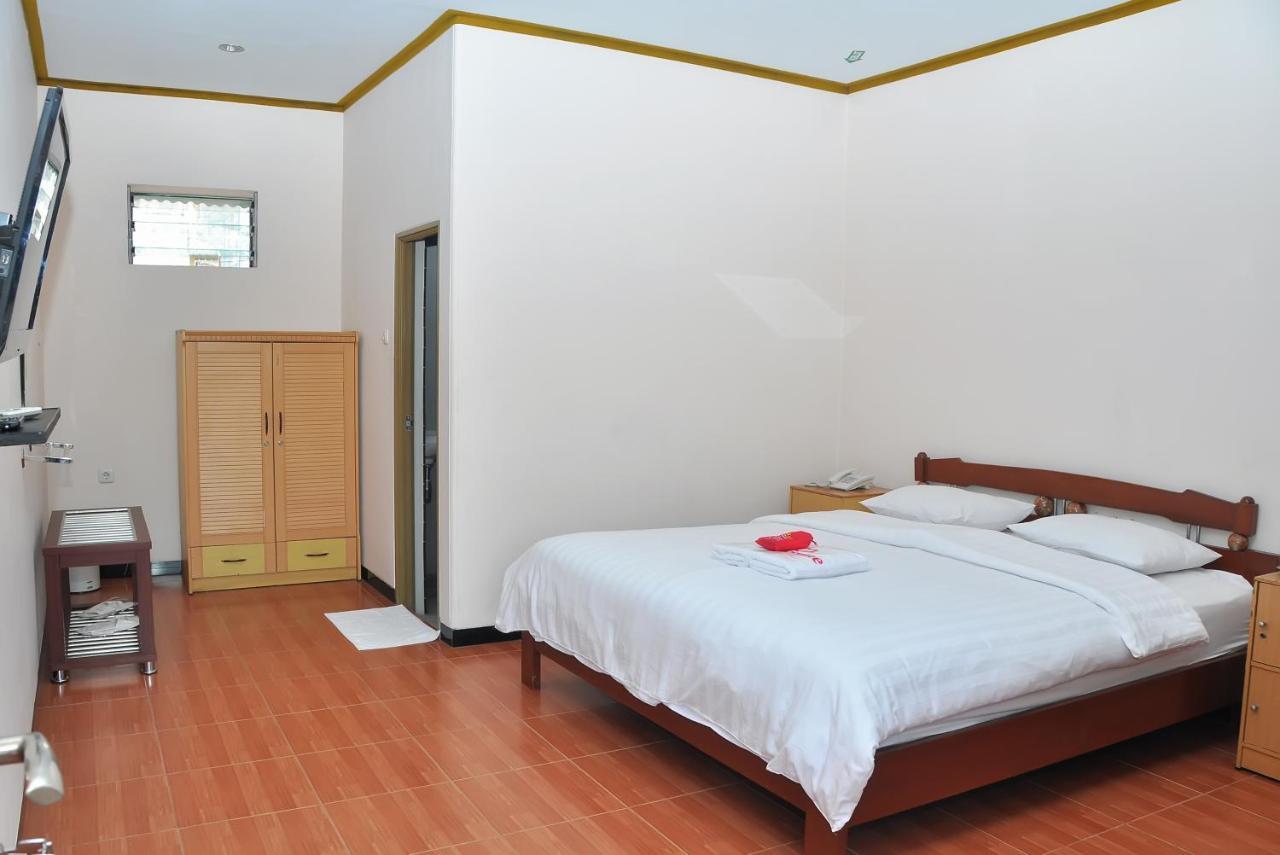 New Merdeka Hotel Jembel Εξωτερικό φωτογραφία