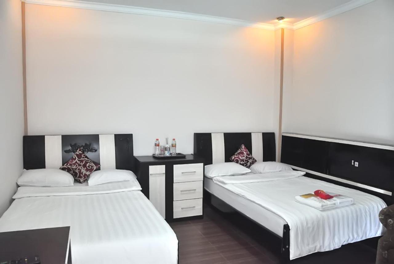 New Merdeka Hotel Jembel Εξωτερικό φωτογραφία