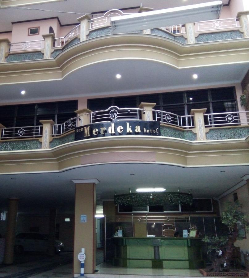 New Merdeka Hotel Jembel Εξωτερικό φωτογραφία