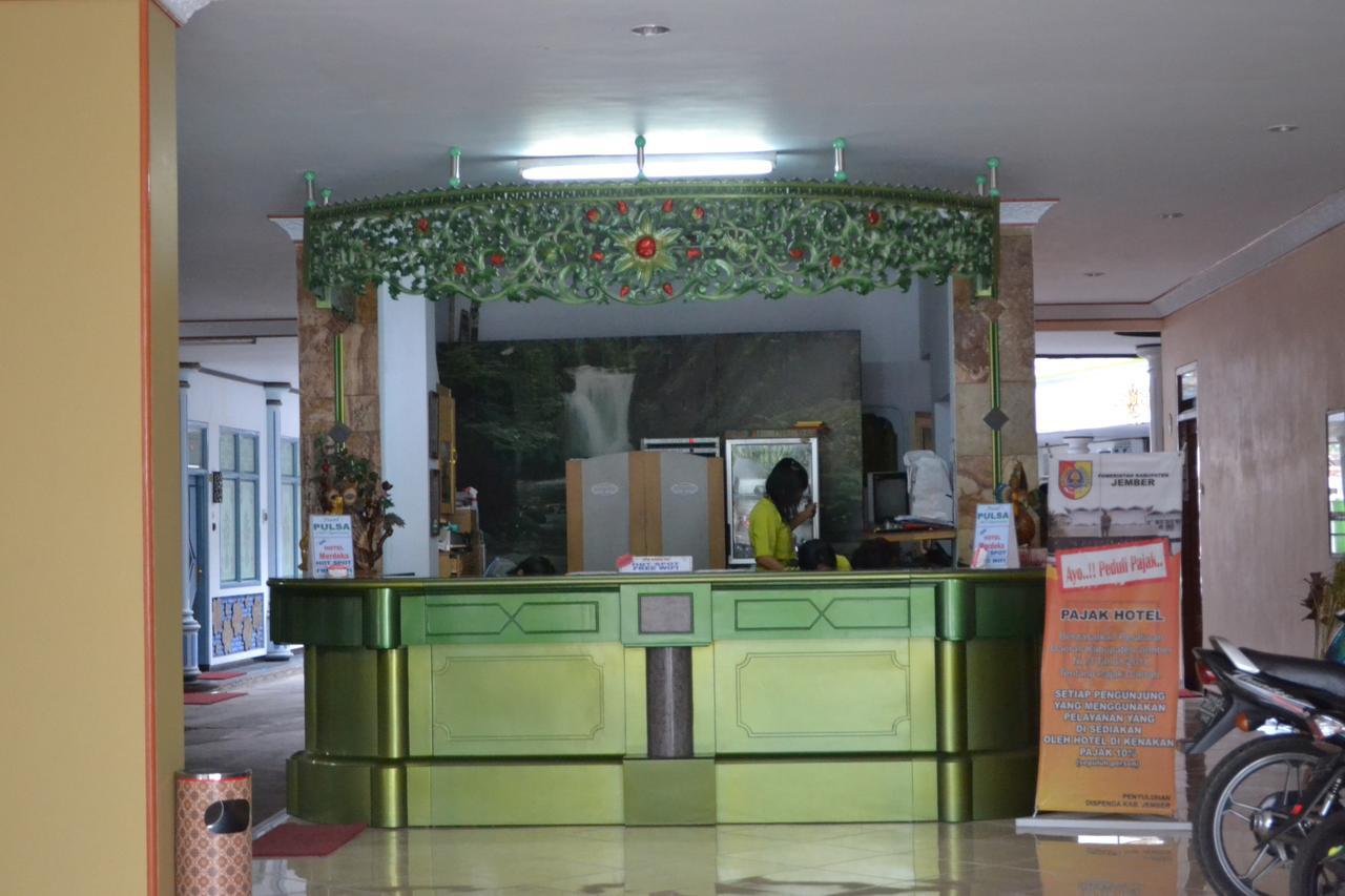 New Merdeka Hotel Jembel Εξωτερικό φωτογραφία