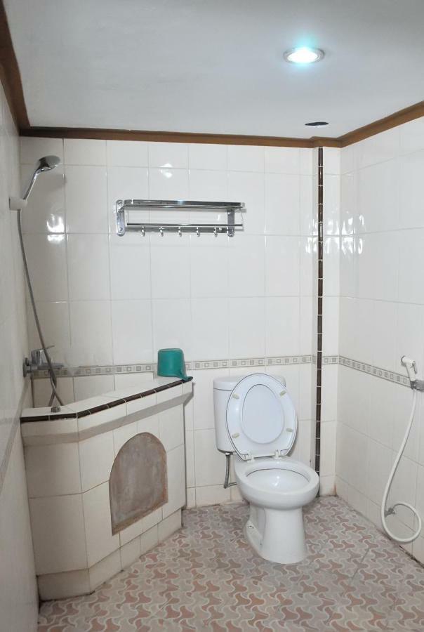New Merdeka Hotel Jembel Εξωτερικό φωτογραφία